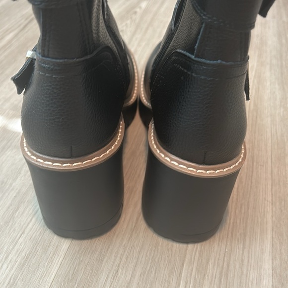 BLONDO Reno Weatherproof combat boots black chunky heels NWOB 8.5 - Picture 6 of 10